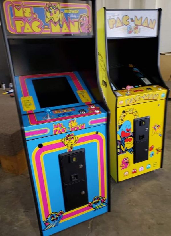 Upright single player multicades with pacman wraps